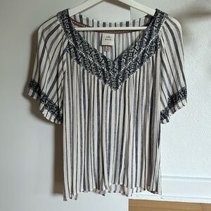 Knox Rose Embroidered Top